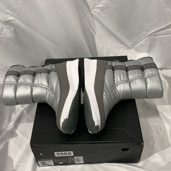 Sorel Women's Out N About Mid Puffy Boots - Picture 6 of 13